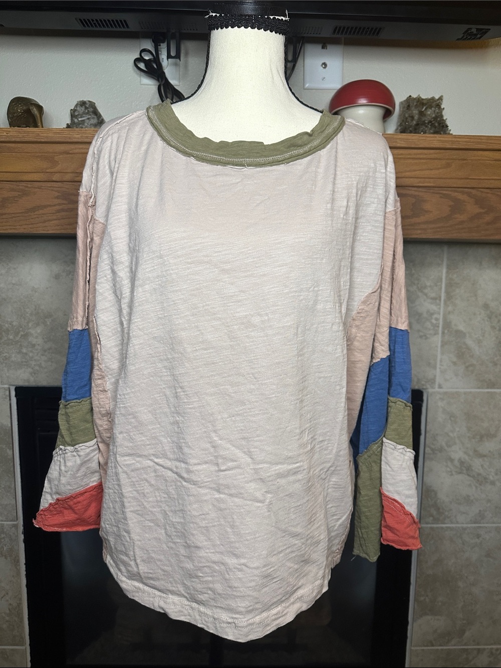 Women’s Colorblock Boho Wide Sleeve Top in Blue, Tan, Green & Red Size XL